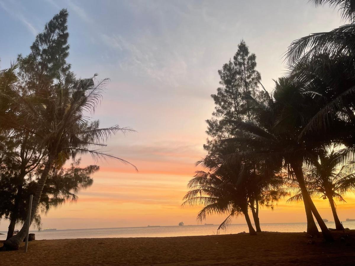 Beach N Breeze Glamping Malacca Екстер'єр фото