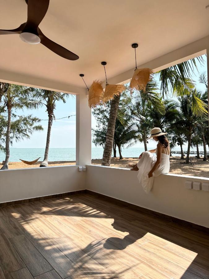 Beach N Breeze Glamping Malacca Екстер'єр фото