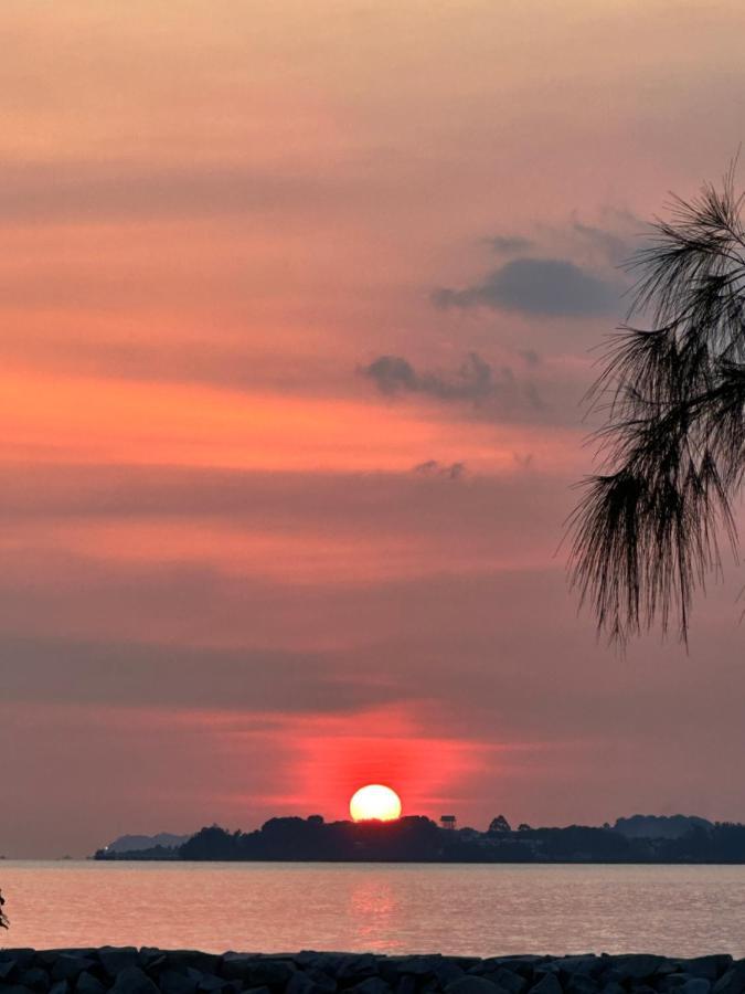 Beach N Breeze Glamping Malacca Екстер'єр фото