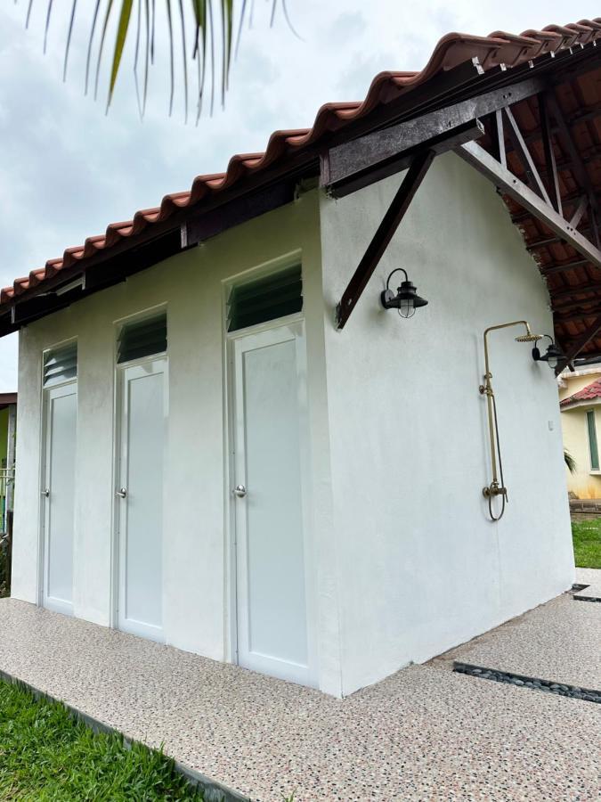 Beach N Breeze Glamping Malacca Екстер'єр фото